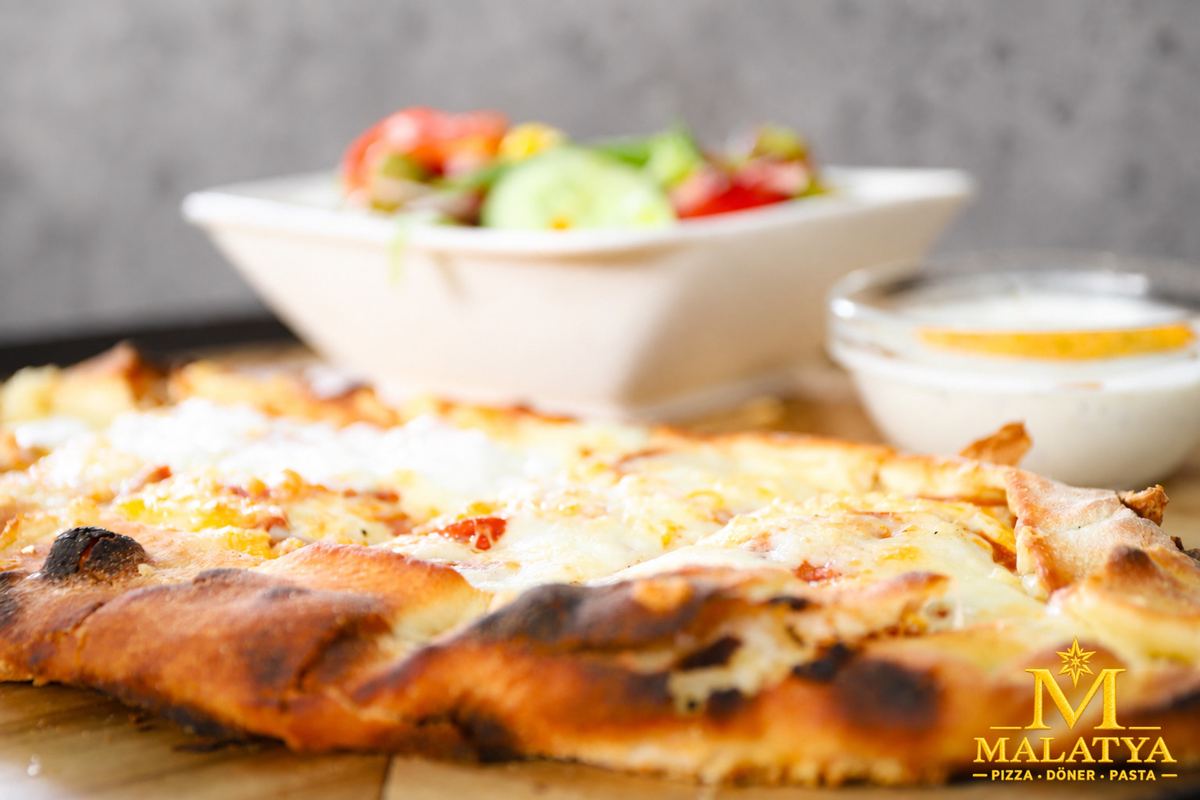 Pide mit Käse von Malatya
